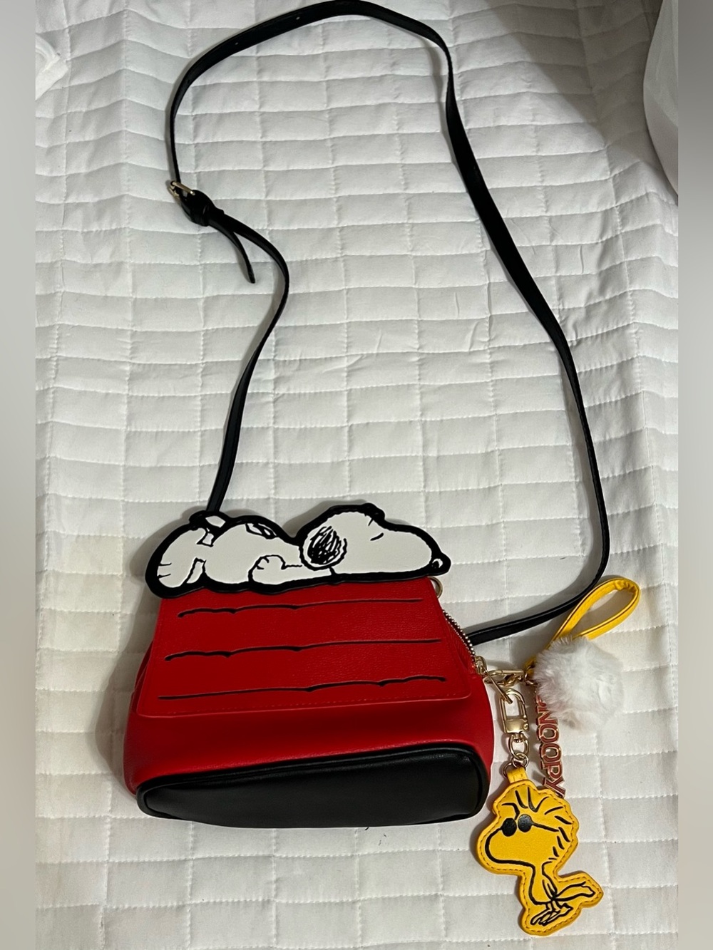 Snoopy crossbody purse-can be worn as wristlet or with shoulder strap - NWOT